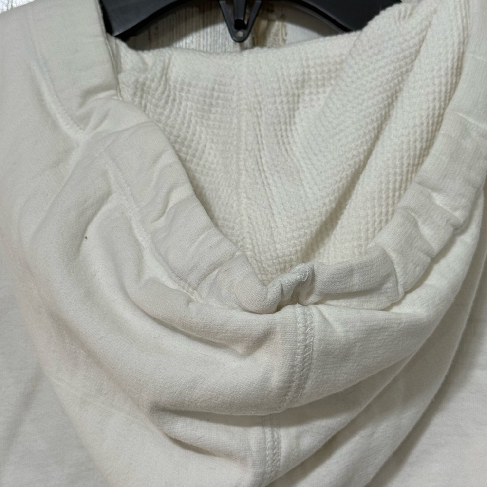 GAP Classic White Hoodie with Zip - Picture 8 of 10